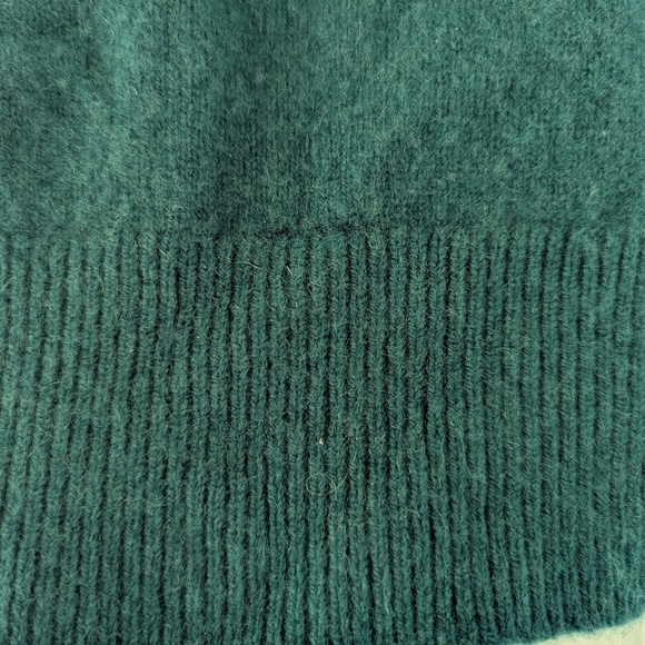 Aritzia Babaton Forest Green Luxe 2 Ply Cashmere Sweater Kath Mockneck Size 2XS - Picture 6 of 9